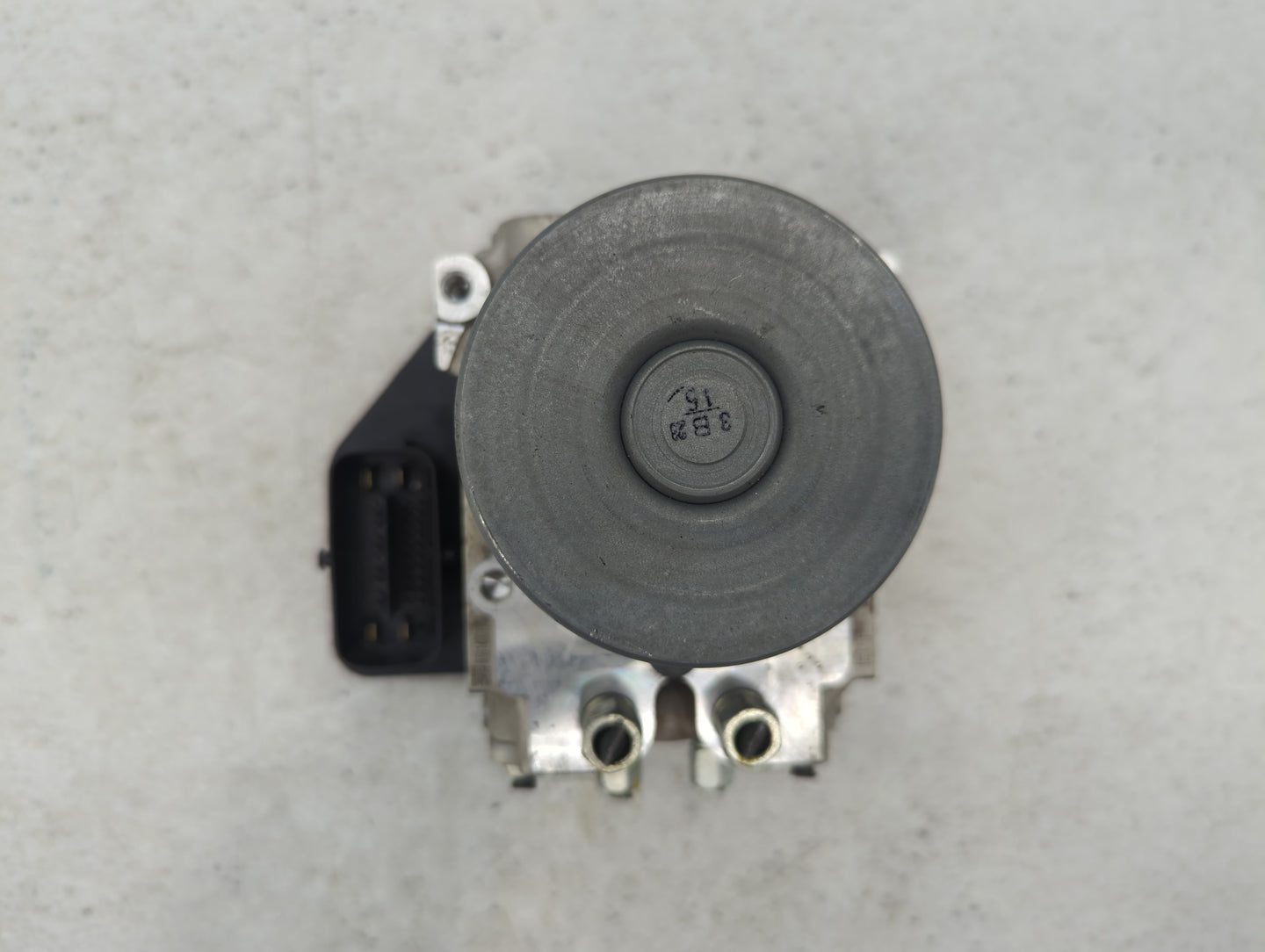 2018 Infiniti Q50 ABS Pump Control Module Replacement P/N:47660 4GUUA Fits OEM Used Auto Parts - Oemusedautoparts1.com