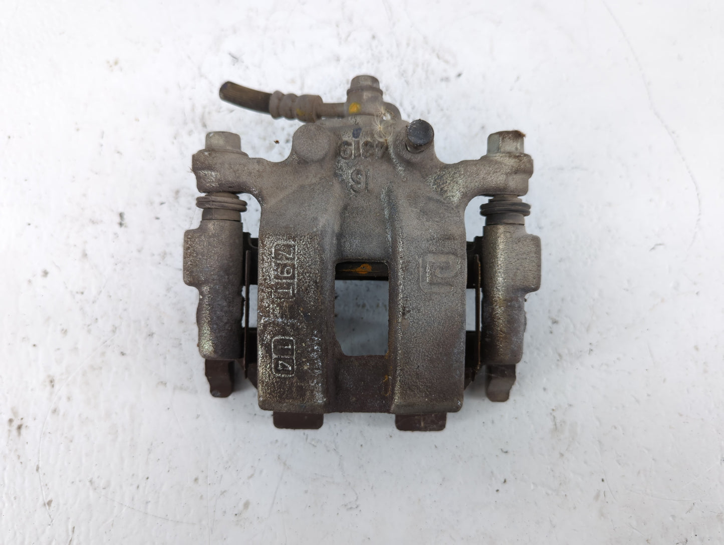 2014-2020 Infiniti Q50 Front Passenger Right Brake Caliper 581520 - Oemusedautoparts1.com