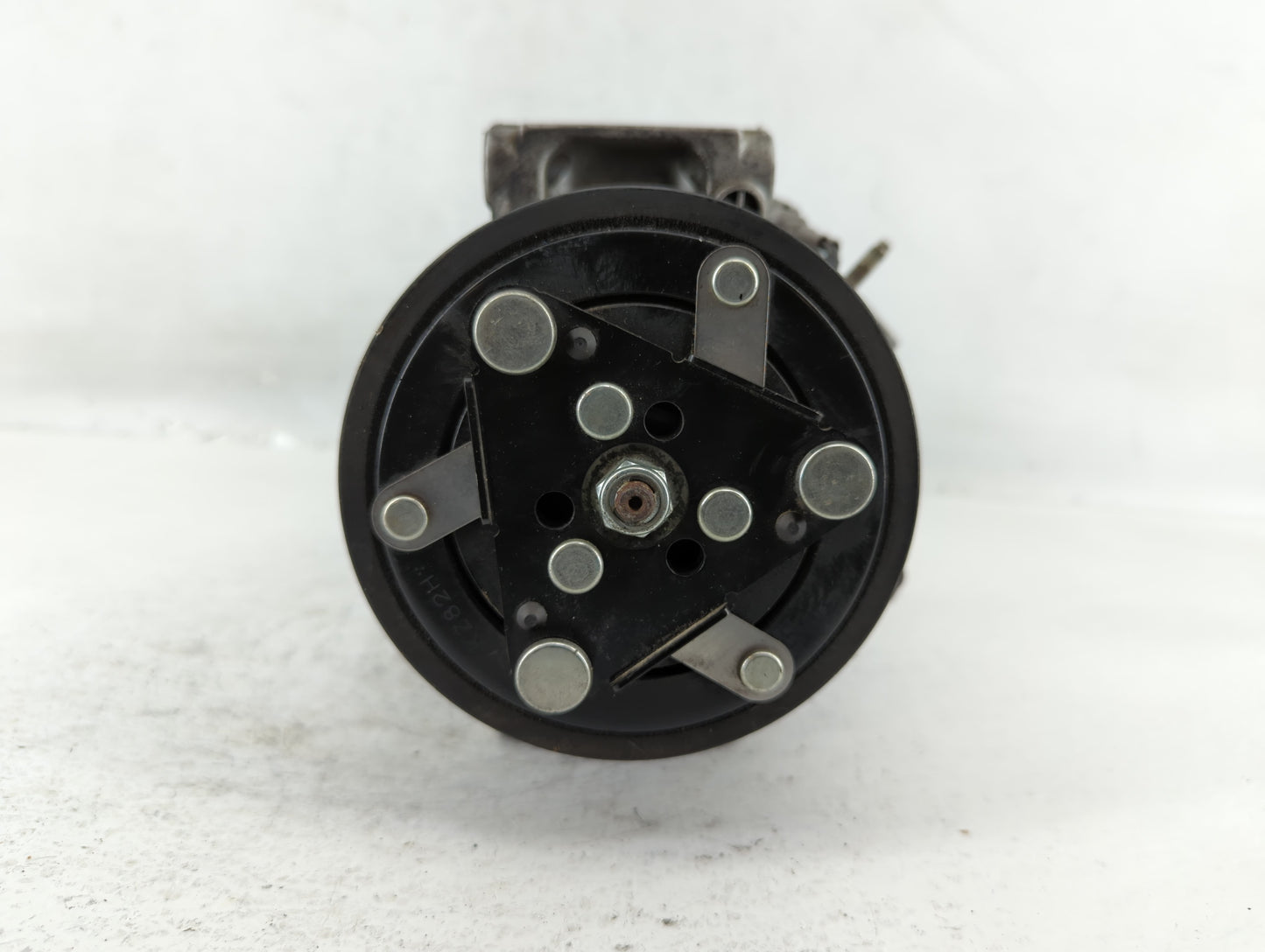 2016-2020 Infiniti Q50 Air Conditioning A/c Ac Compressor Oem - Oemusedautoparts1.com