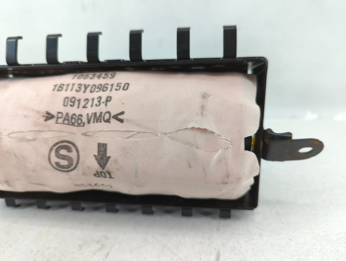2018 Infiniti Q50 Air Bag Passenger Right Dashboard Oem - Oemusedautoparts1.com