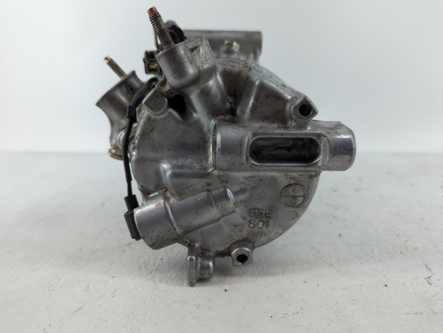 2016-2020 Infiniti Q50 Air Conditioning A/c Ac Compressor Oem - Oemusedautoparts1.com