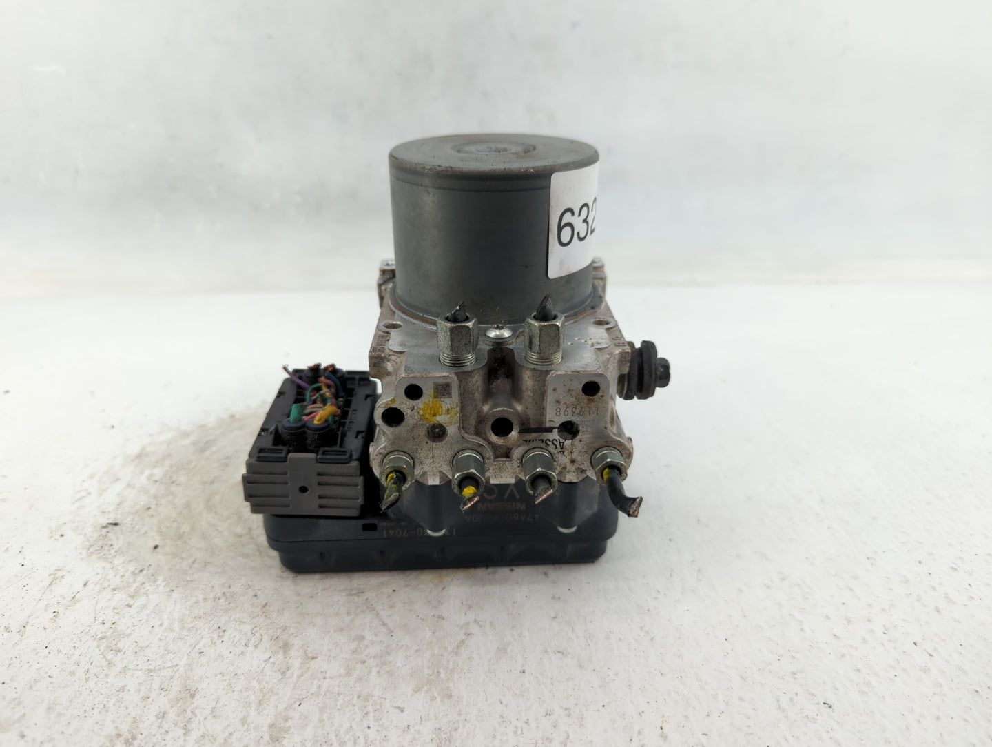 2018 Infiniti Q50 ABS Pump Control Module Replacement P/N:133230-7041 47660 4GU0A Fits OEM Used Auto Parts - Oemusedautopart