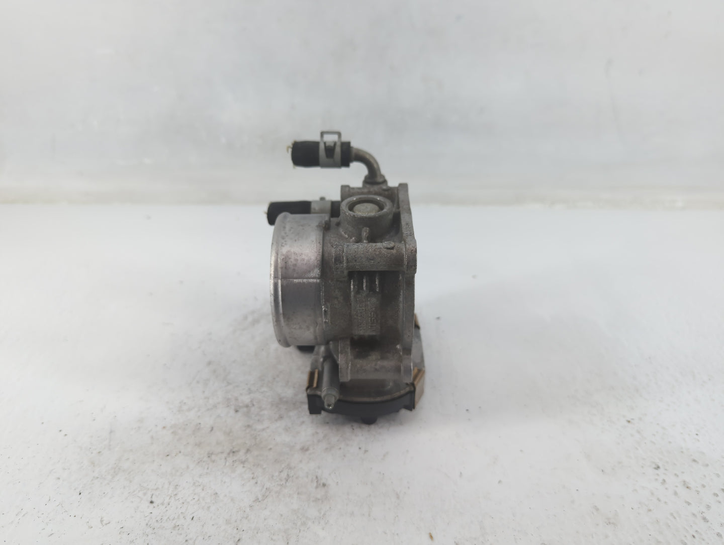 2016-2020 Infiniti Q50 Throttle Body P/N:7920 RME60-52 Fits Fits 2016 2017 2018 2019 2020 OEM Used Auto Parts - Oemusedautop