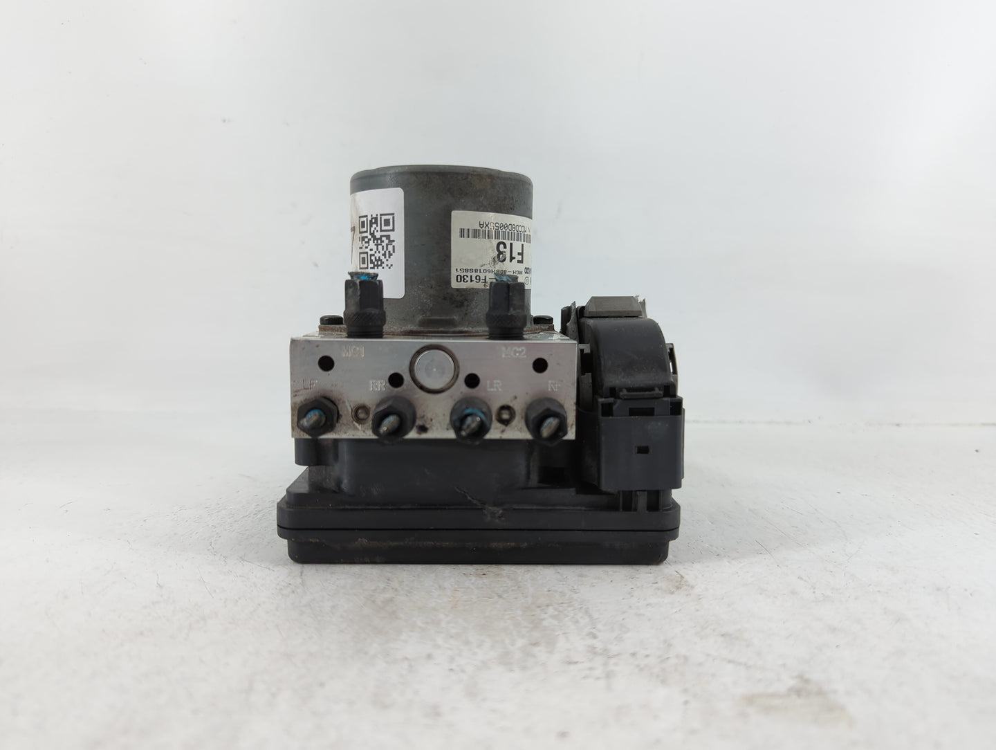 2018 Infiniti Q50 ABS Pump Control Module Replacement P/N:58920-F6130 Fits OEM Used Auto Parts - Oemusedautoparts1.com