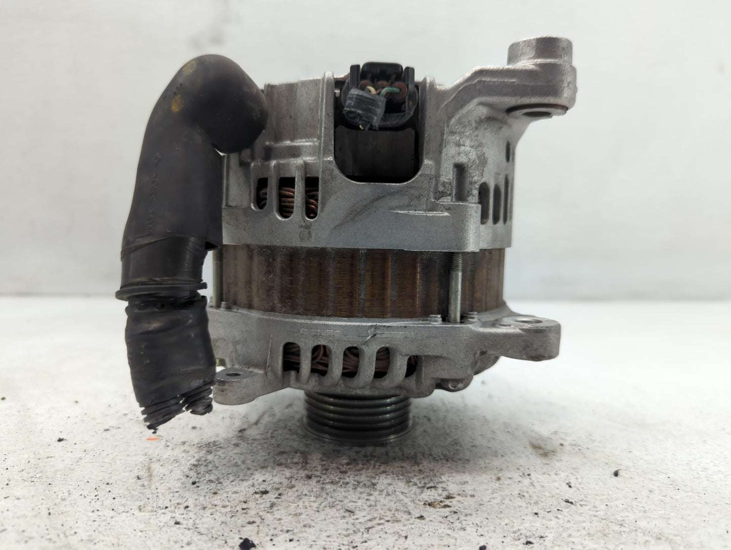 2016-2020 Infiniti Q50 Alternator Replacement Generator Charging Assembly Engine OEM P/N:23100 4HK6A Fits OEM Used Auto Part