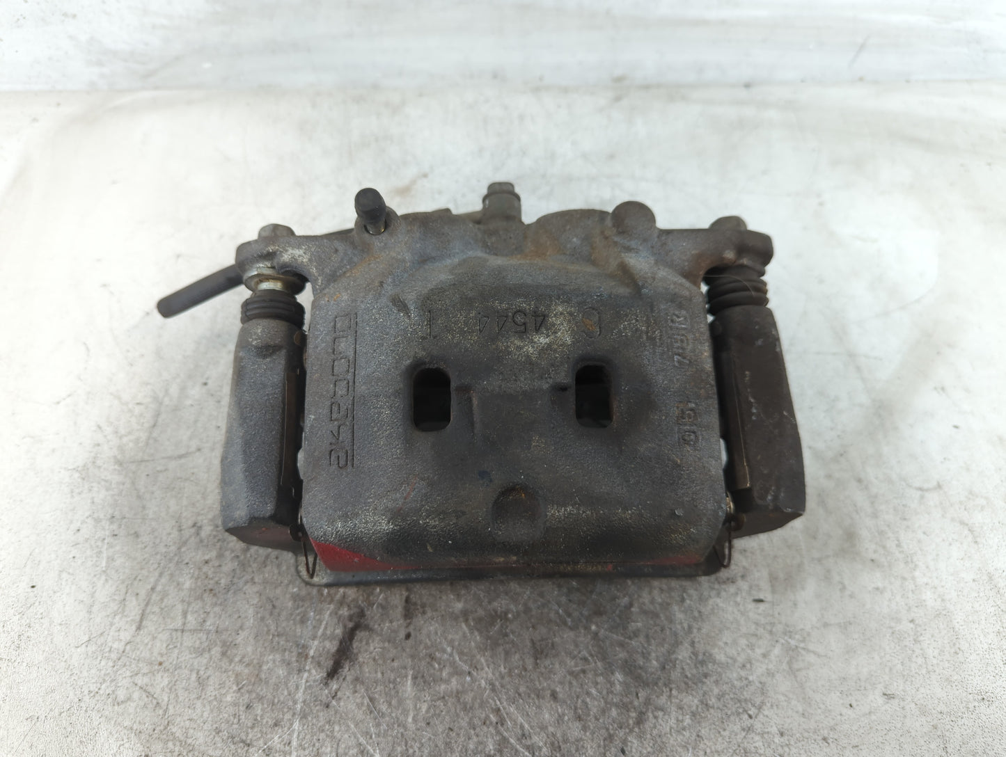 2014-2020 Infiniti Q50 Front Passenger Right Brake Caliper 699947 - Oemusedautoparts1.com