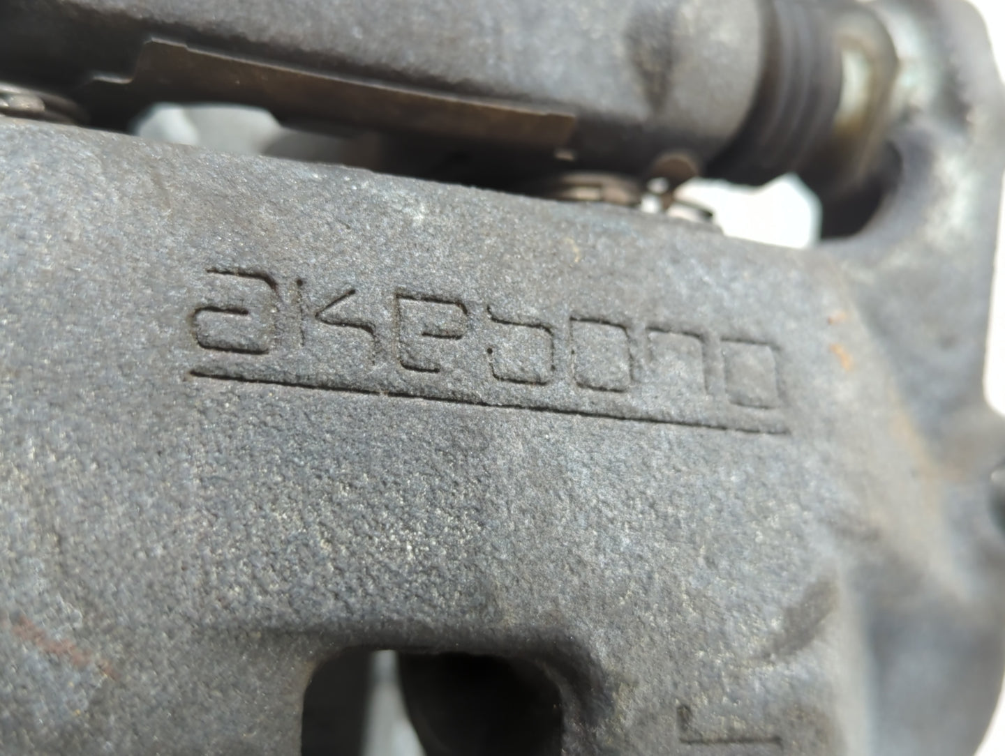 2014-2020 Infiniti Q50 Front Passenger Right Brake Caliper 699947 - Oemusedautoparts1.com