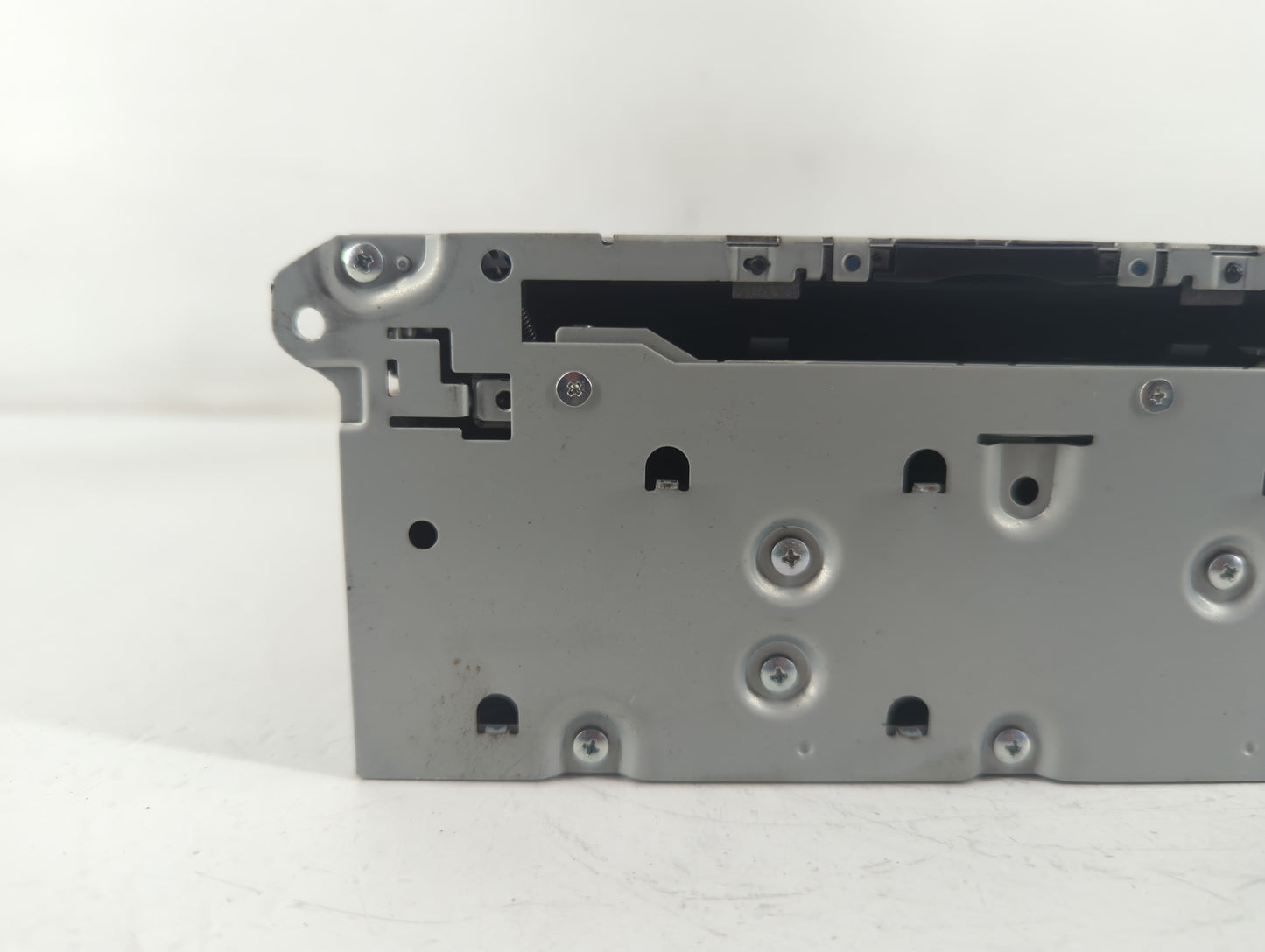 2016-2018 Infiniti Q50 Am Fm Cd Player Radio Receiver - Oemusedautoparts1.com