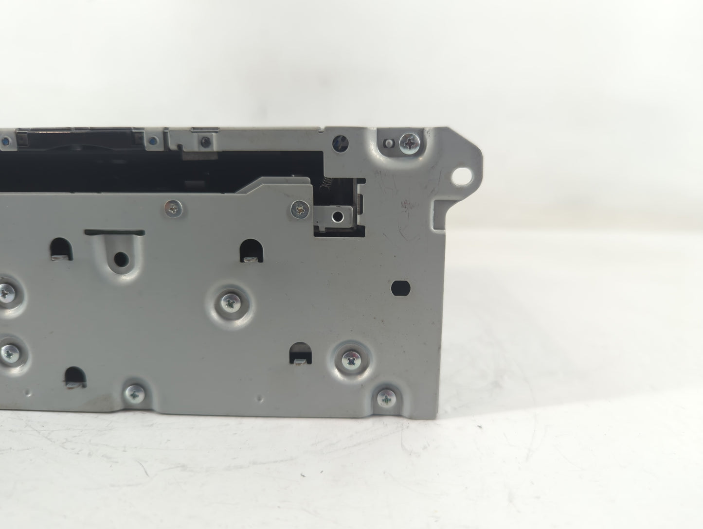 2016-2018 Infiniti Q50 Am Fm Cd Player Radio Receiver - Oemusedautoparts1.com