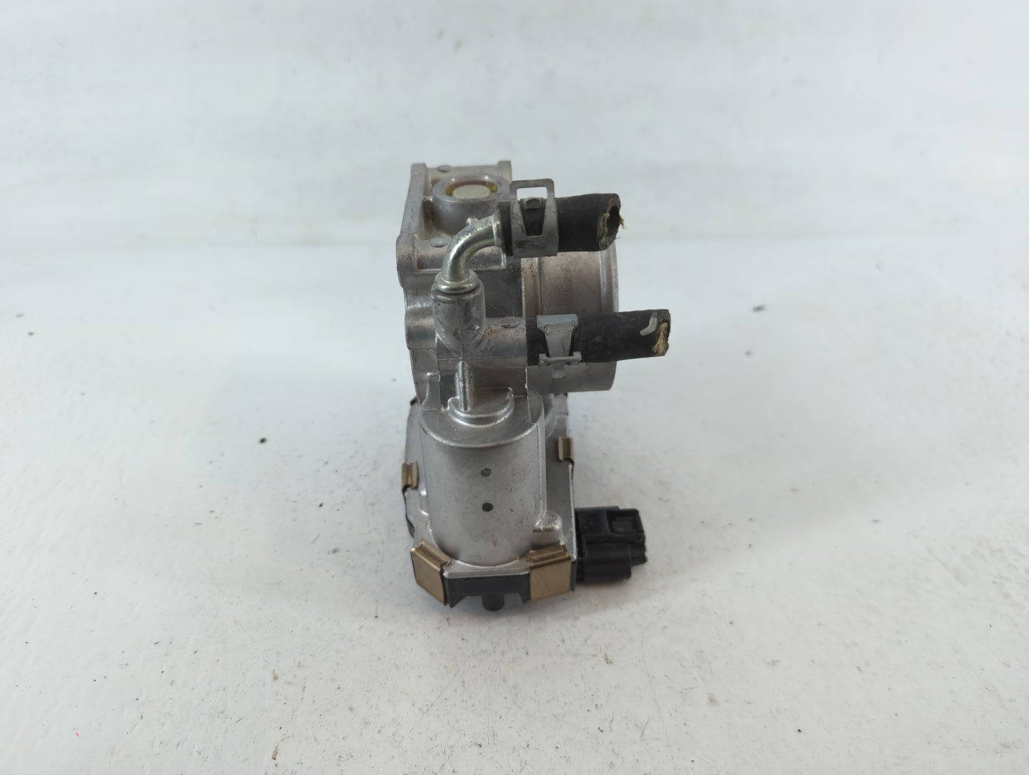 2016-2019 Infiniti Q50 Throttle Body P/N:0214 RME60-52 Fits Fits 2016 2017 2018 2019 OEM Used Auto Parts - Oemusedautoparts1