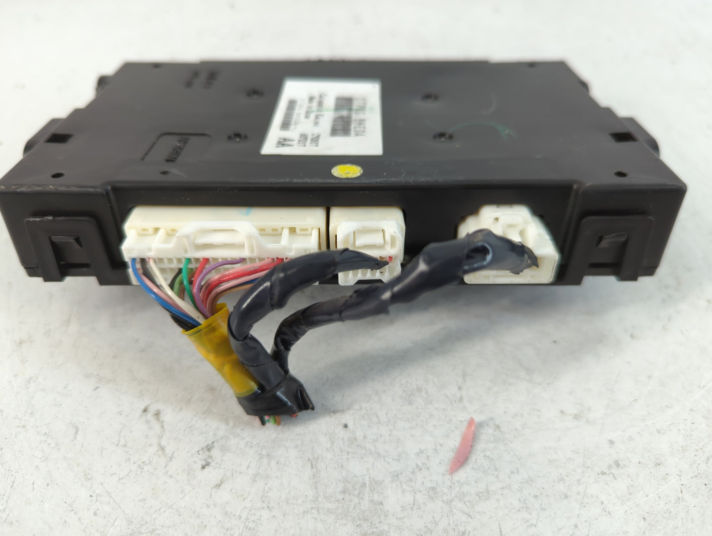 2018-2018 Infiniti Q50 Chassis Control Module Ccm Bcm Body Control - Oemusedautoparts1.com