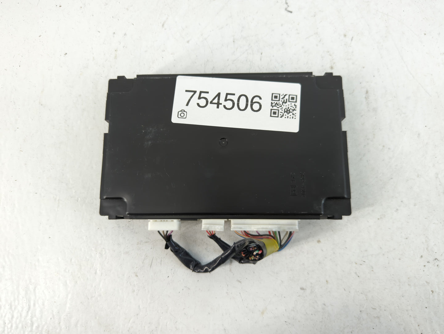 2018-2018 Infiniti Q50 Chassis Control Module Ccm Bcm Body Control - Oemusedautoparts1.com