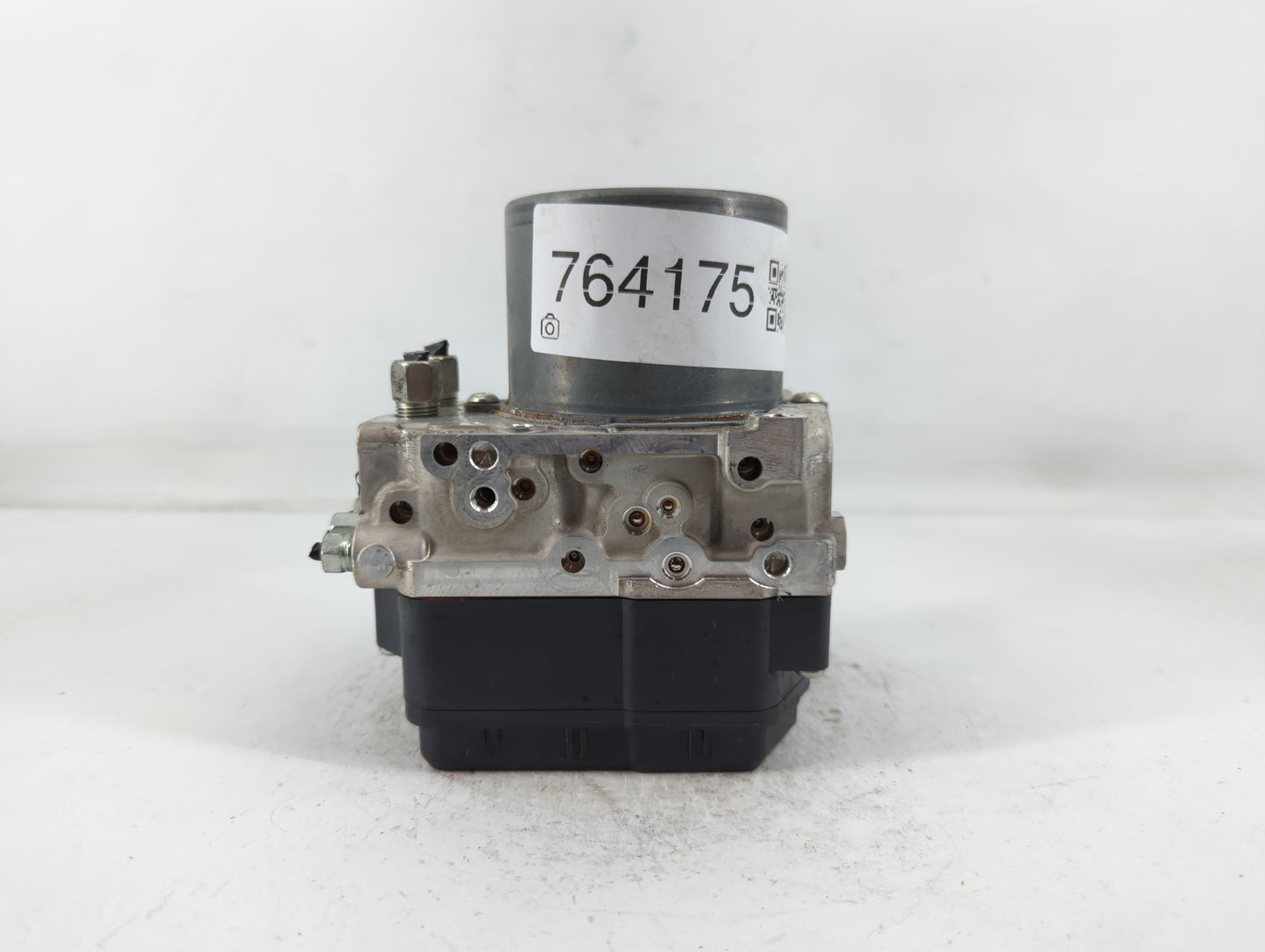 2016-2018 Infiniti Q50 ABS Pump Control Module Replacement P/N:47660 4GF0A Fits Fits 2016 2017 2018 OEM Used Auto Parts - Oe