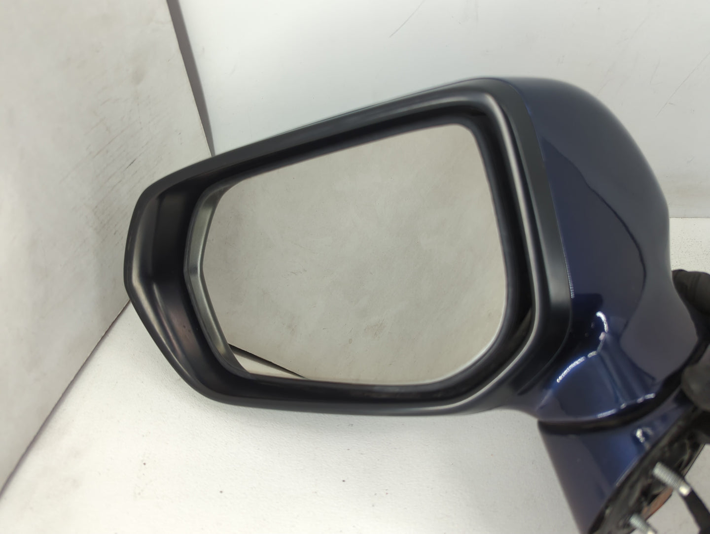 2014-2020 Infiniti Q50 Driver Side View Mirror - Left Door Mirror OEM Used - Oemusedautoparts1.com
