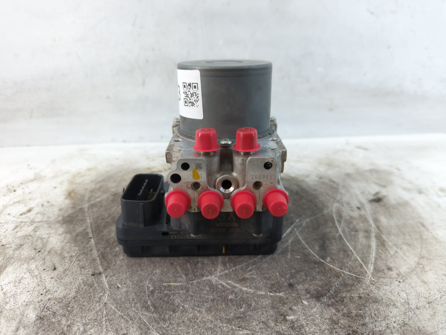 2018 Infiniti Q50 ABS Pump Control Module Replacement P/N:133230-7042 47660 4GU0A Fits OEM Used Auto Parts - Oemusedautopart