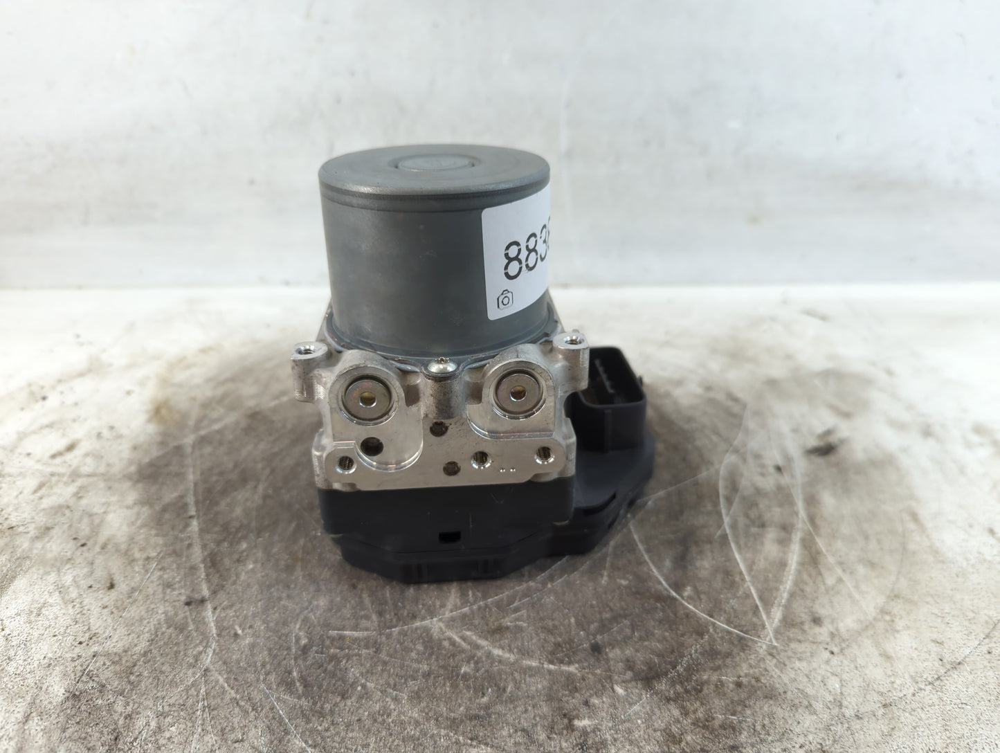 2018 Infiniti Q50 ABS Pump Control Module Replacement P/N:133230-7042 47660 4GU0A Fits OEM Used Auto Parts - Oemusedautopart