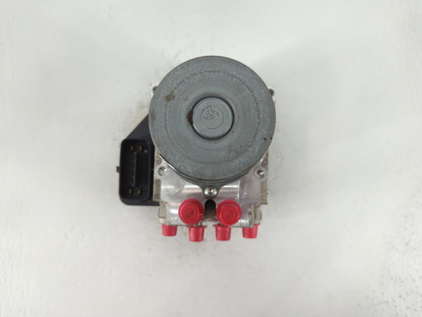 2018 Infiniti Q50 ABS Pump Control Module Replacement P/N:133230-7042 47660 4GU0A Fits OEM Used Auto Parts - Oemusedautopart