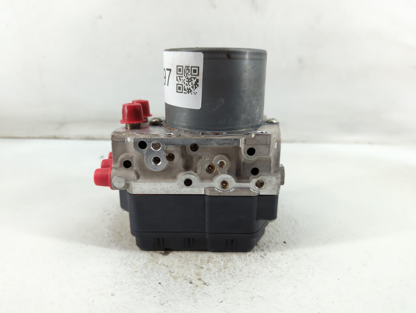 2018 Infiniti Q50 ABS Pump Control Module Replacement P/N:133230-7042 47660 4GU0A Fits OEM Used Auto Parts - Oemusedautopart