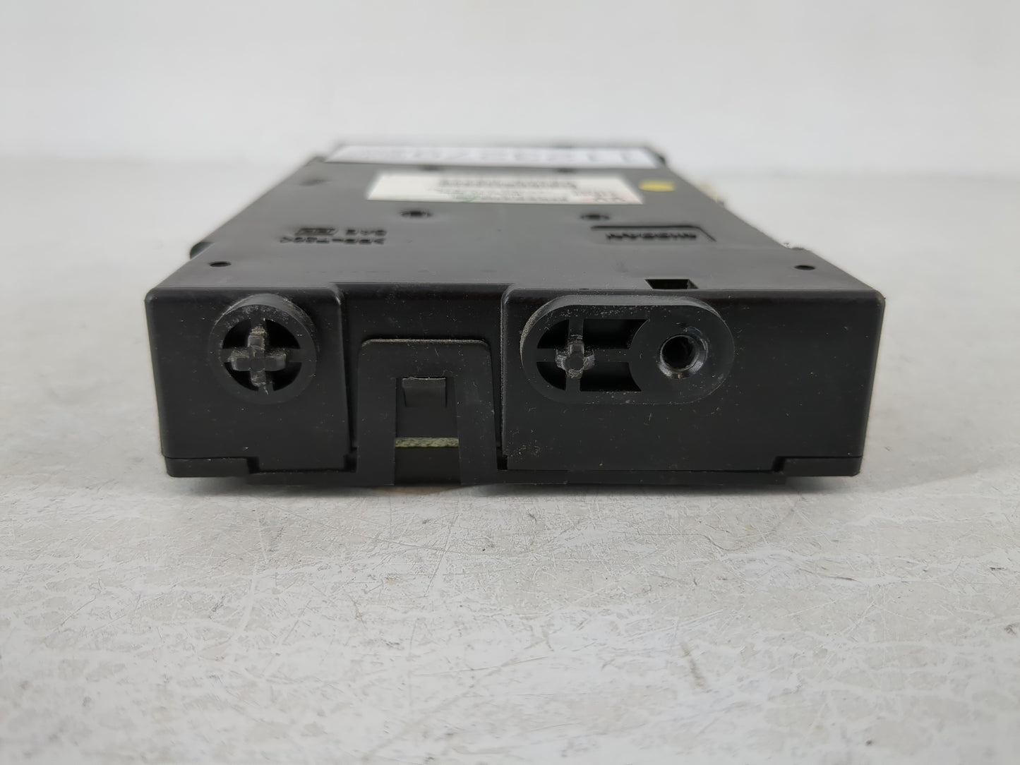 2017-2018 Infiniti Q60 Communication Control Module 27760 6he0a - Oemusedautoparts1.com