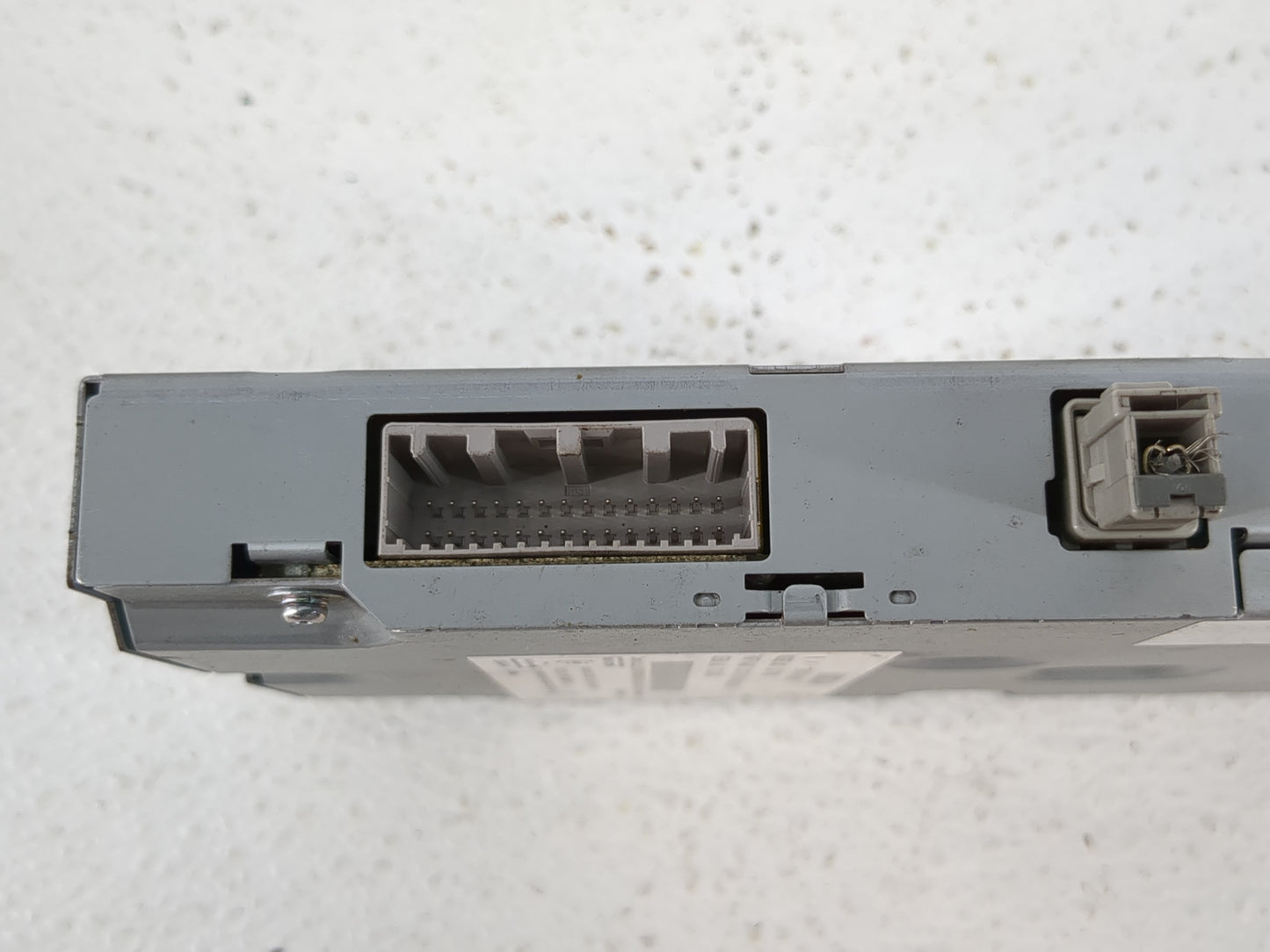 2017-2018 Infiniti Q60 Body Control Module Bcm Inner Cabin Fuse Box - Oemusedautoparts1.com