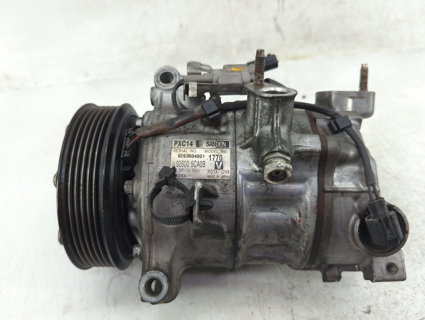 2017-2020 Infiniti Q60 Air Conditioning A/c Ac Compressor Oem - Oemusedautoparts1.com
