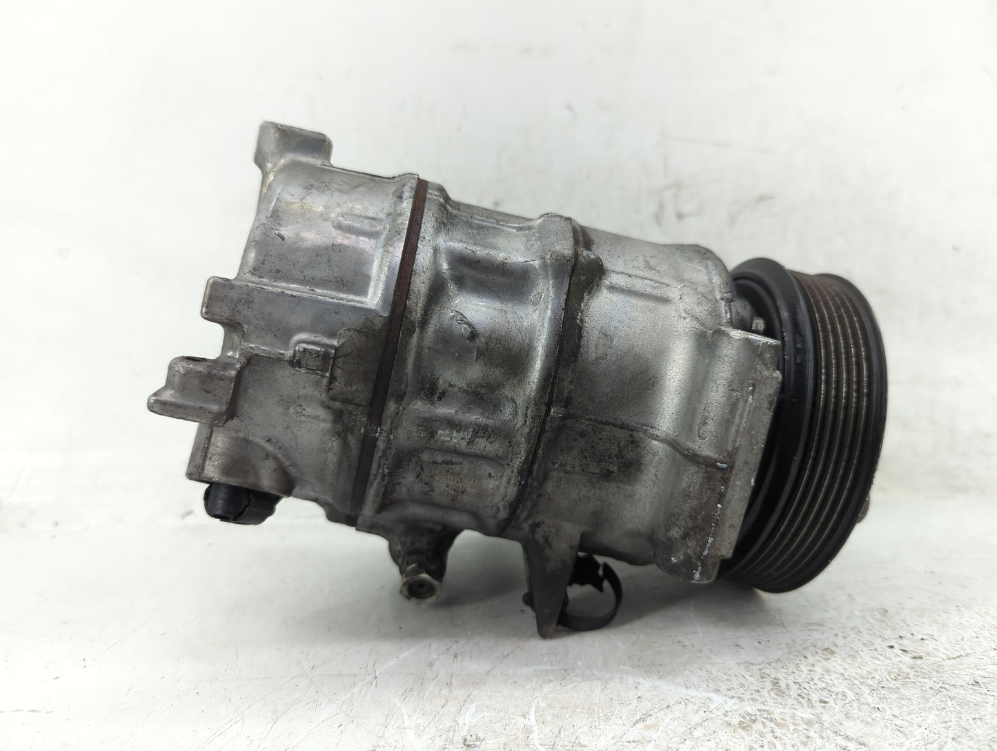 2017-2020 Infiniti Q60 Air Conditioning A/c Ac Compressor Oem - Oemusedautoparts1.com