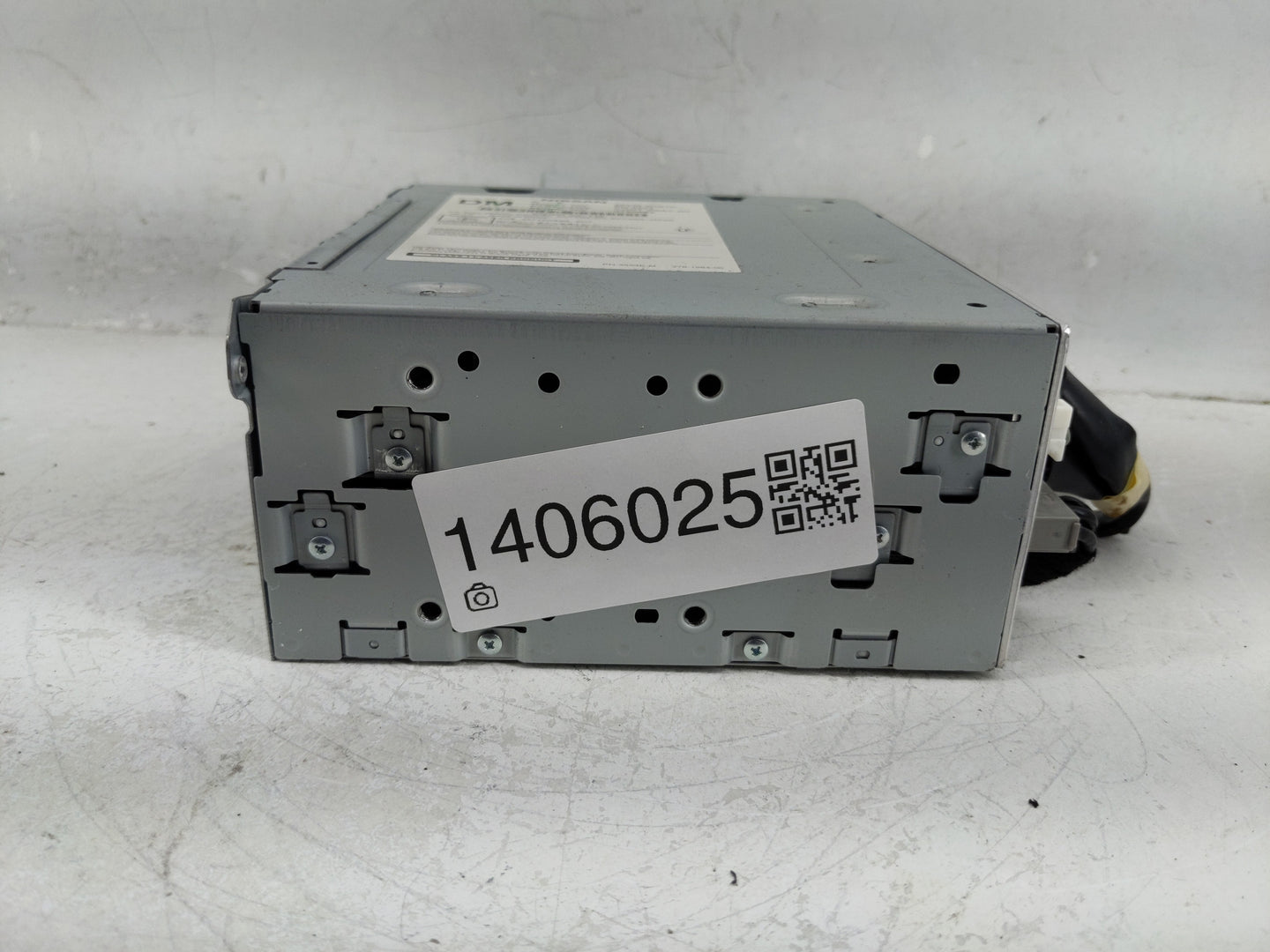 2017-2020 Infiniti Q60 Radio AM FM Cd Player Receiver Replacement P/N:28330 4HB1C Fits Fits 2016 2017 2018 2019 2020 OEM Use