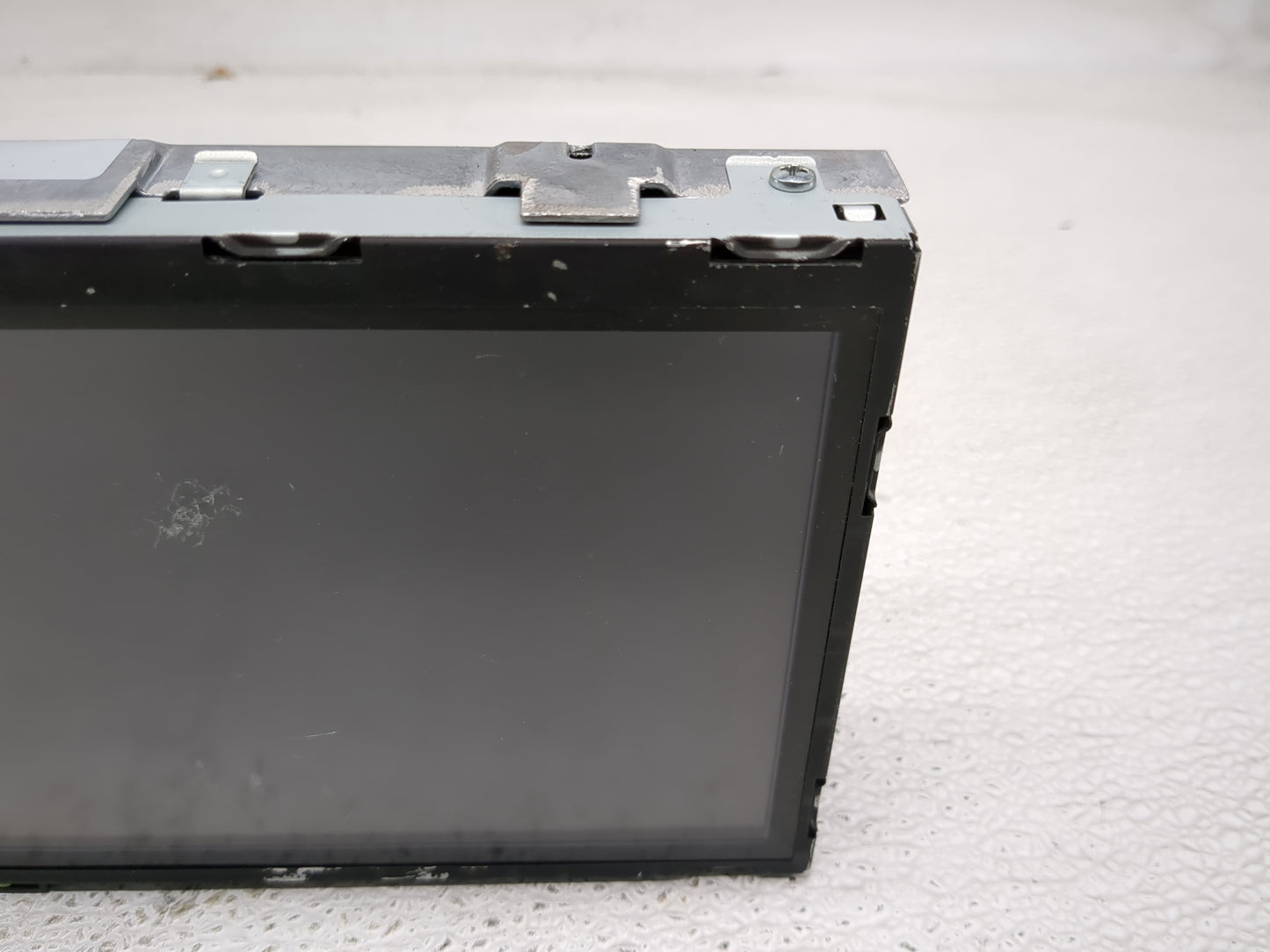 2018-2019 Infiniti Q60 Information Display Screen - Oemusedautoparts1.com