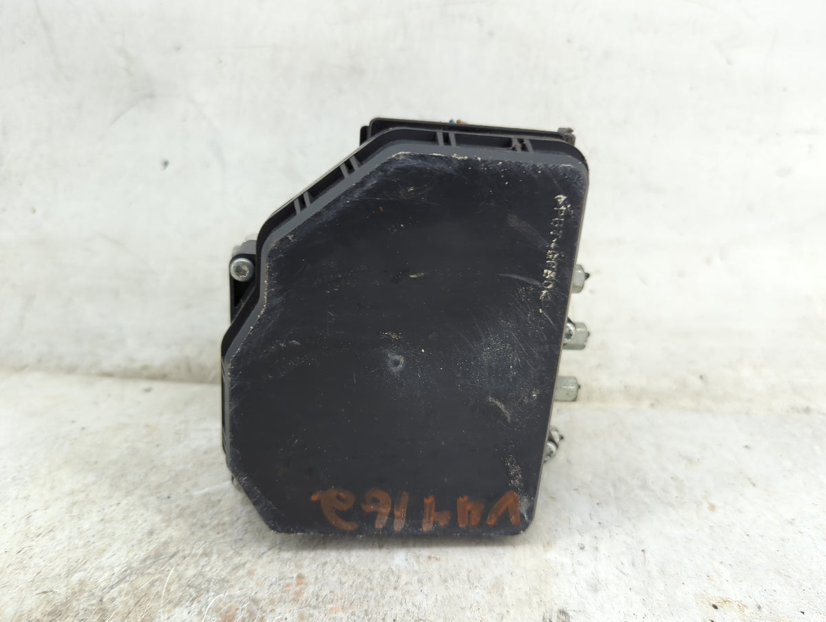 2017-2018 Infiniti Q60 ABS Pump Control Module Replacement P/N:47660 5CD5A 125200-5621 Fits Fits 2017 2018 OEM Used Auto Par