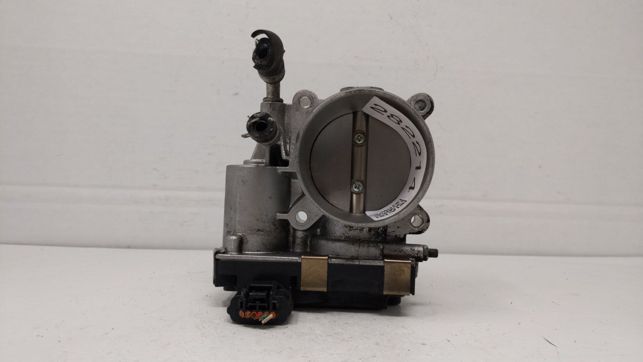 2017-2018 Infiniti Q60 Throttle Body P/N:RME60-52 Fits Fits 2016 2017 2018 OEM Used Auto Parts - Oemusedautoparts1.com