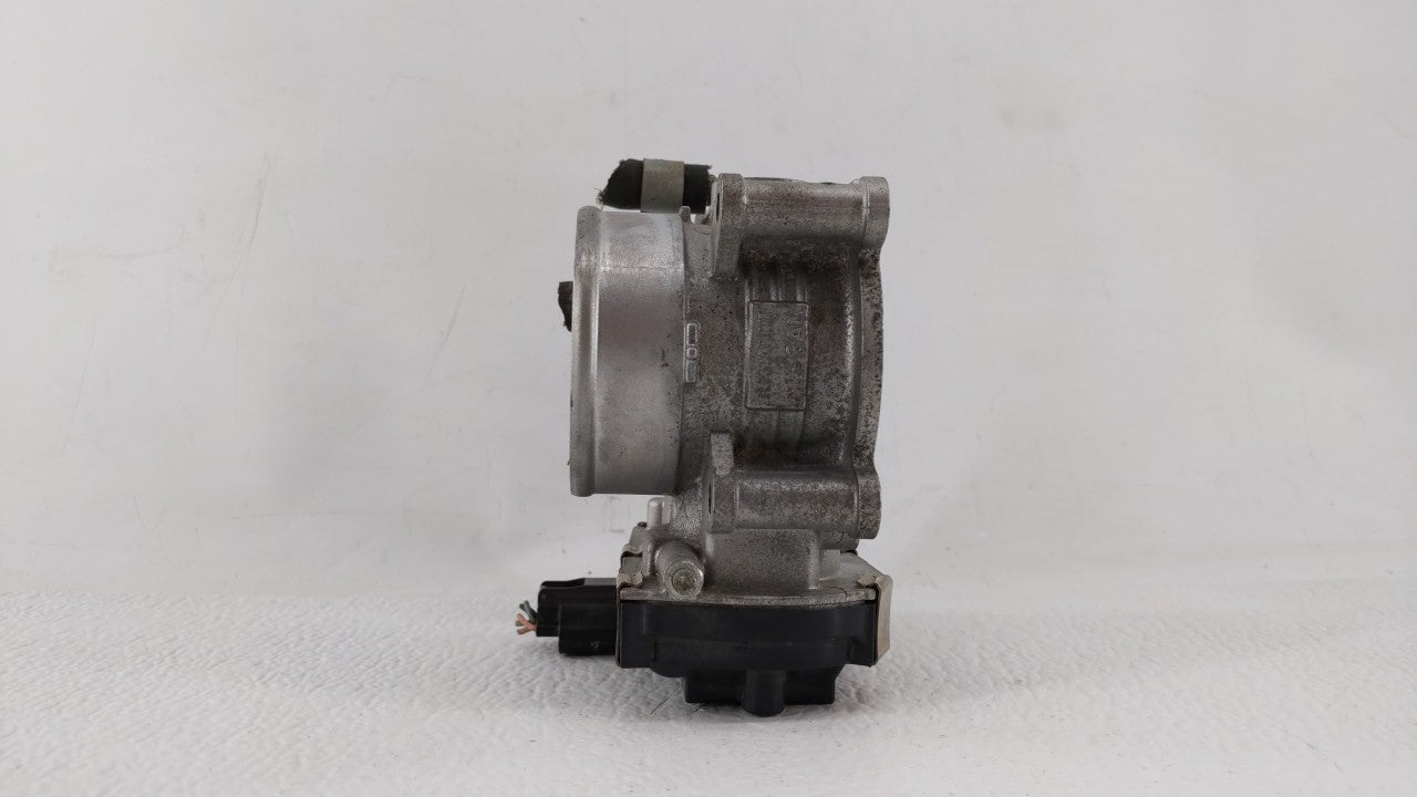 2017-2018 Infiniti Q60 Throttle Body P/N:RME60-52 Fits Fits 2016 2017 2018 OEM Used Auto Parts - Oemusedautoparts1.com