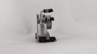 2017-2018 Infiniti Q60 Throttle Body P/N:RME60-52 Fits Fits 2016 2017 2018 OEM Used Auto Parts - Oemusedautoparts1.com
