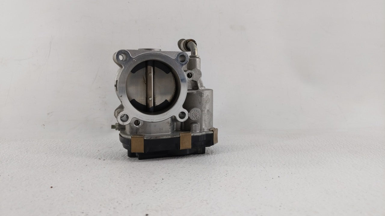 2017-2018 Infiniti Q60 Throttle Body P/N:RME60-52 Fits Fits 2016 2017 2018 OEM Used Auto Parts - Oemusedautoparts1.com