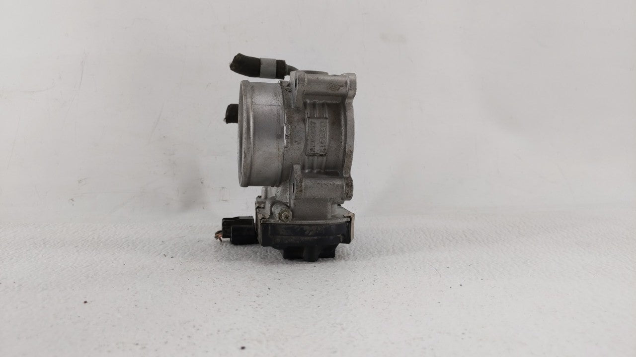 2017-2018 Infiniti Q60 Throttle Body P/N:RME60-52 Fits Fits 2016 2017 2018 OEM Used Auto Parts - Oemusedautoparts1.com