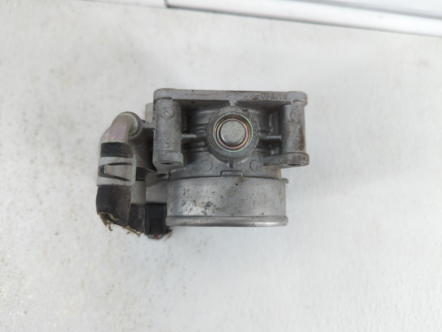 2017-2018 Infiniti Q60 Throttle Body P/N:RME60-52 Fits Fits 2016 2017 2018 OEM Used Auto Parts - Oemusedautoparts1.com