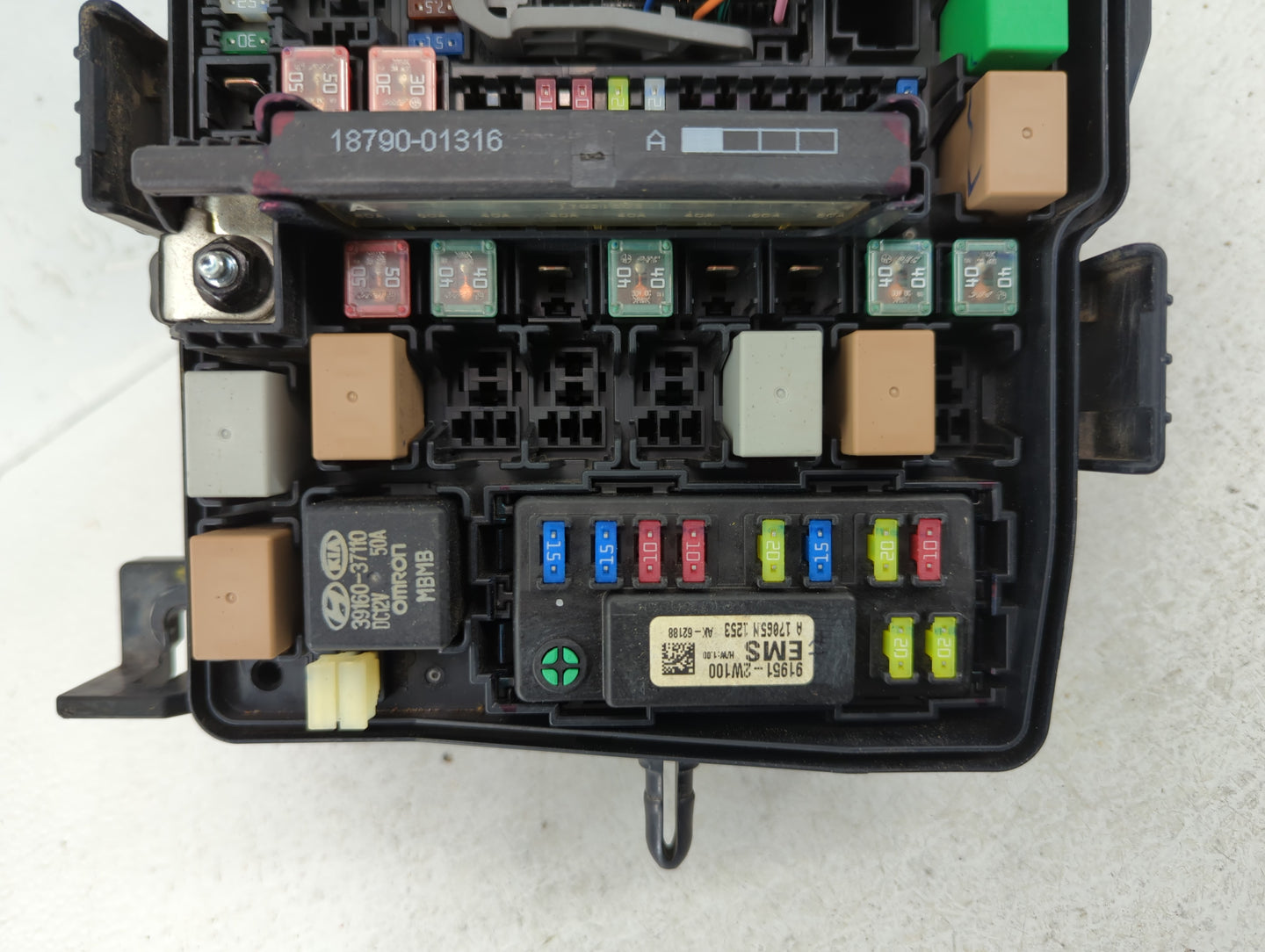 2017-2020 Infiniti Q60 Fusebox Fuse Box Panel Relay Module P/N:91941-4Z020 Fits Fits 2014 2015 2016 2017 2018 2019 2020 OEM 