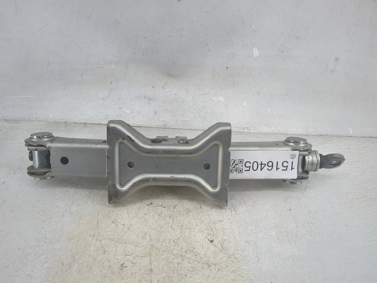 2018 Infiniti Q70 Spare Scissor Car Jack - Oemusedautoparts1.com