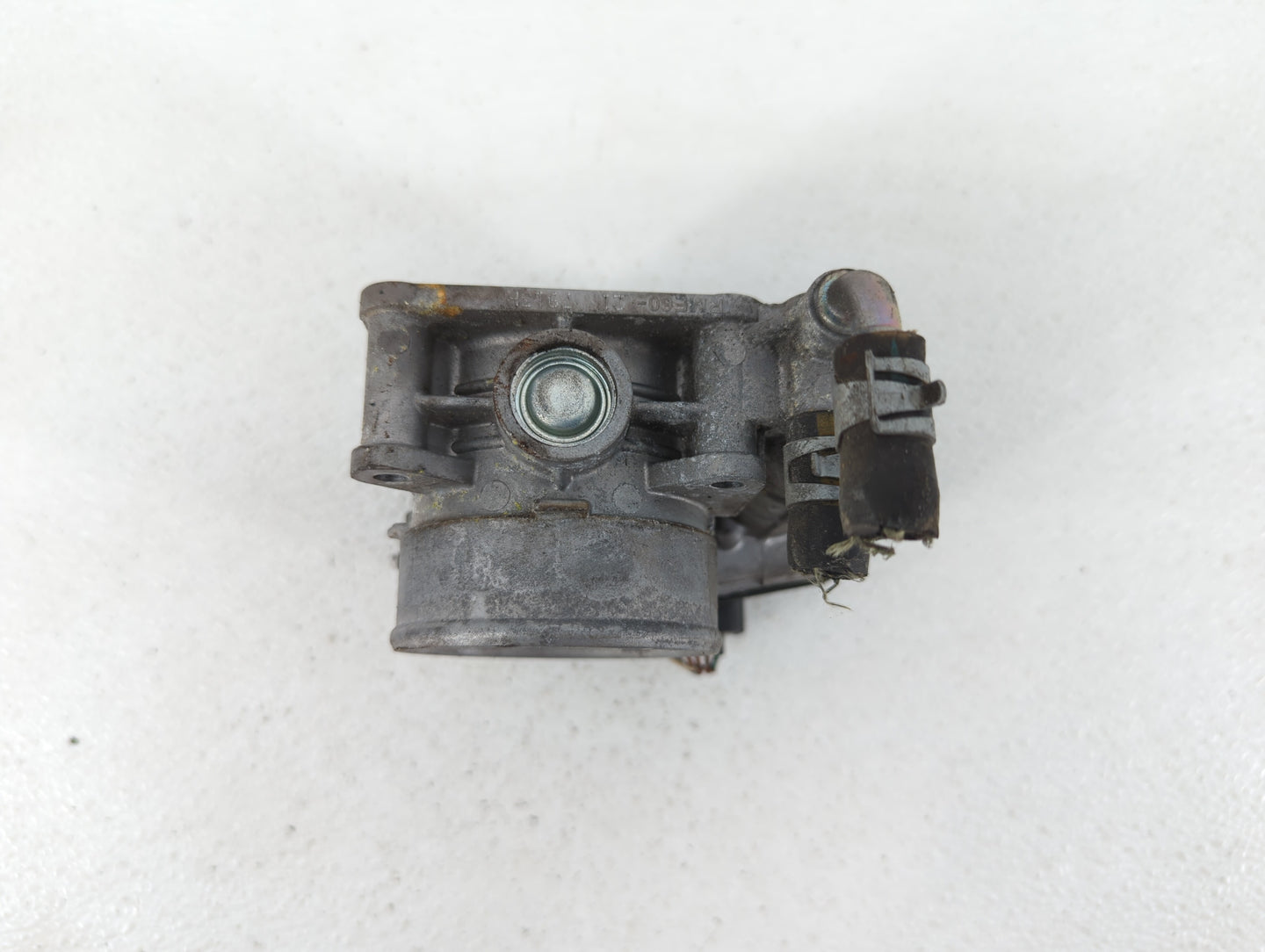 2014-2019 Infiniti Q70 Throttle Body P/N:RME60-21 RME60-12 Fits OEM Used Auto Parts - Oemusedautoparts1.com