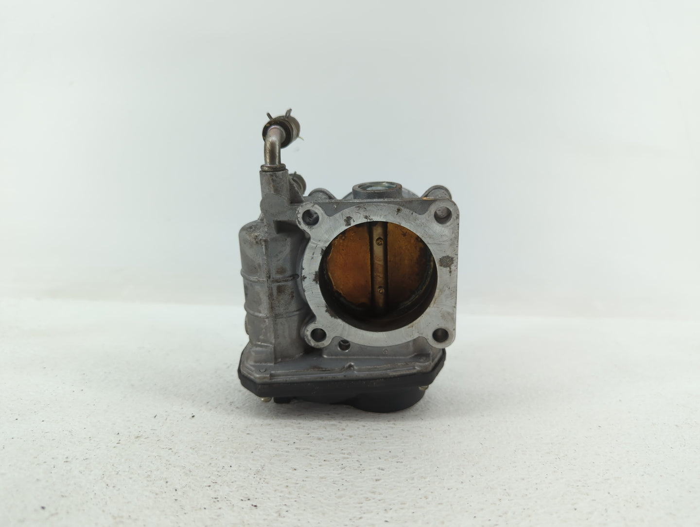 2014-2019 Infiniti Q70 Throttle Body P/N:RME60-21 RME60-12 Fits OEM Used Auto Parts - Oemusedautoparts1.com