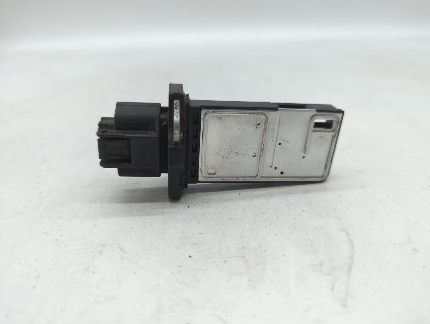 2014-2019 Infiniti Q70 Mass Air Flow Meter Maf - Oemusedautoparts1.com