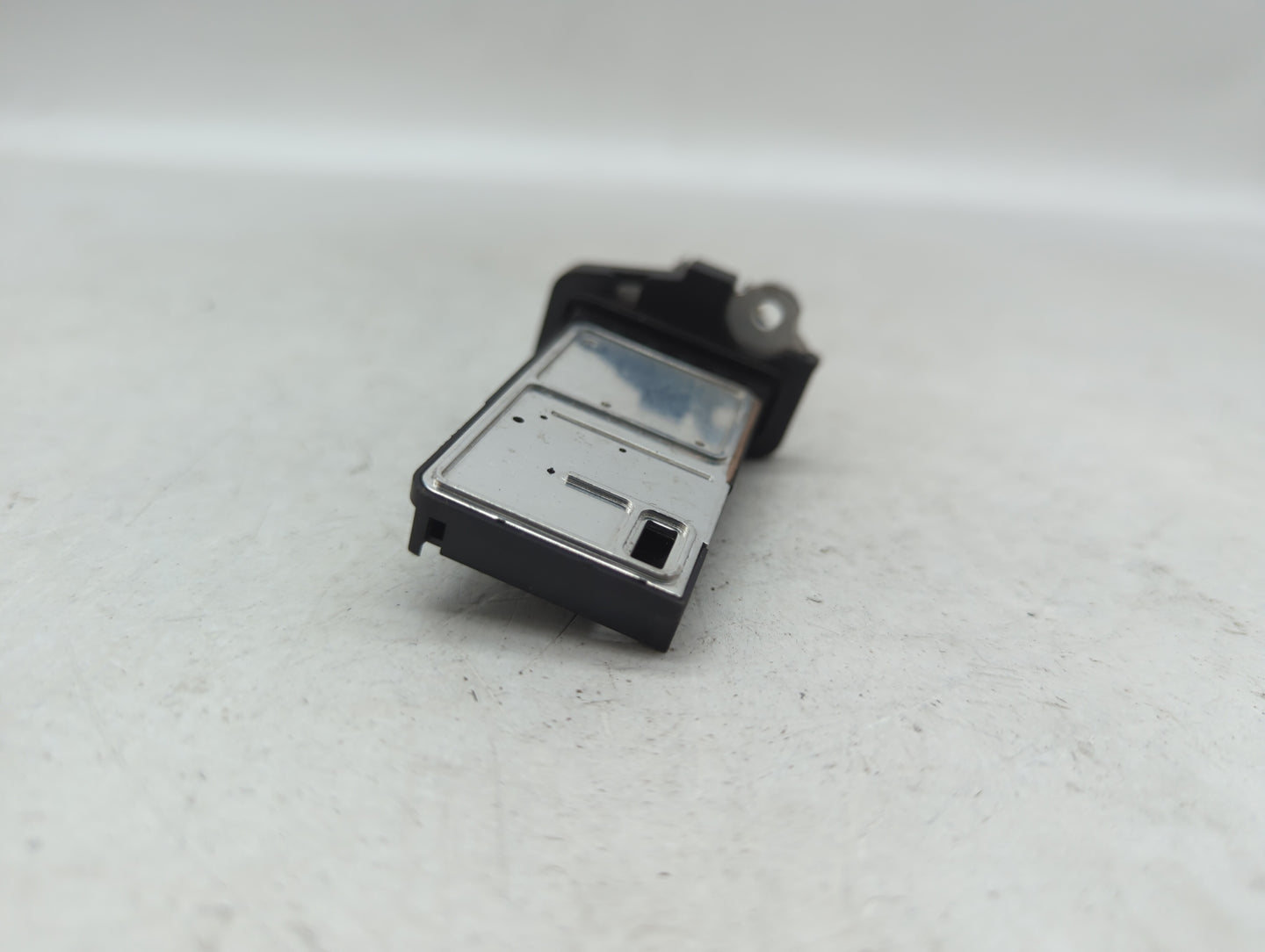 2014-2019 Infiniti Q70 Mass Air Flow Meter Maf - Oemusedautoparts1.com