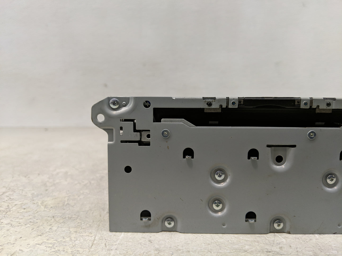 2017-2018 Infiniti Qx30 Radio Control Panel - Oemusedautoparts1.com