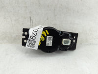 2017-2019 Infiniti Qx30 Radio AM FM Cd Player Receiver Replacement P/N:28395-5DA1B 21E0653 Fits Fits 2017 2018 2019 OEM Used