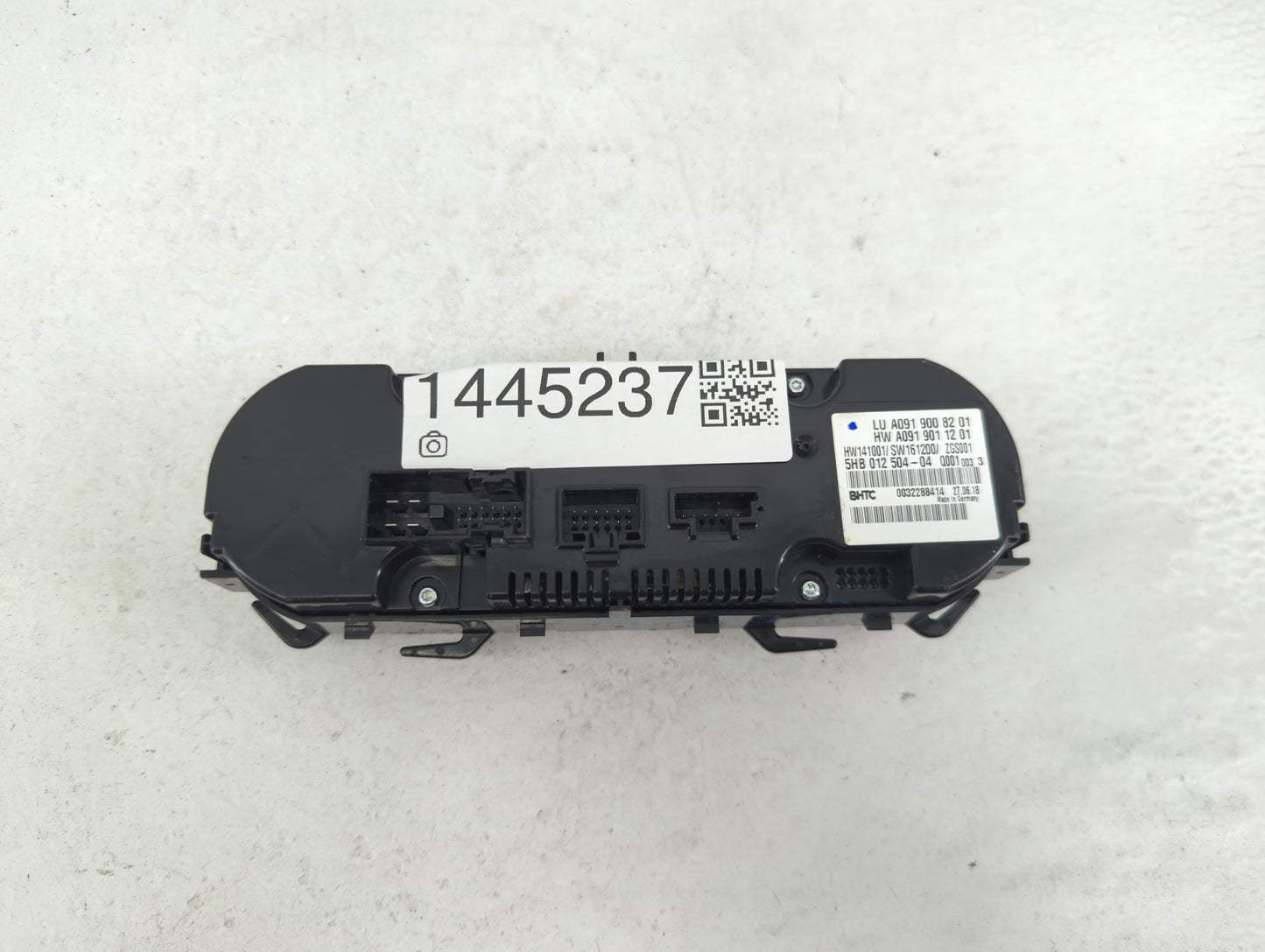 2018-2019 Infiniti Qx30 Climate Control Module Temperature AC/Heater Replacement P/N:A0919008201 A0919011201 Fits Fits 2018 