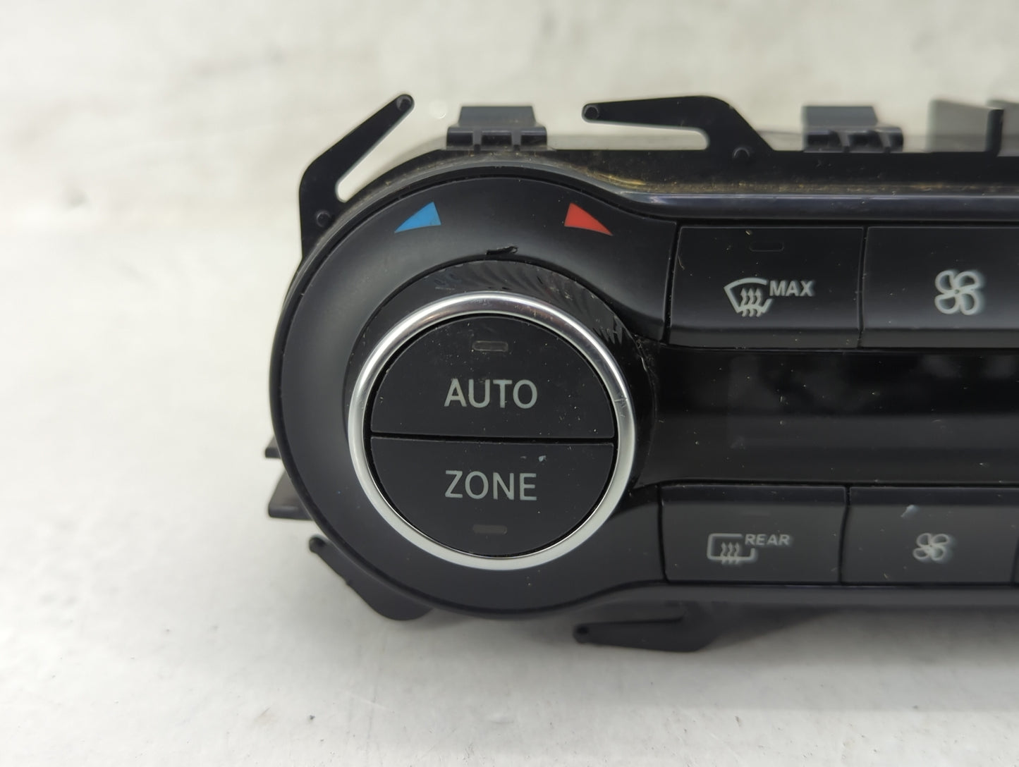 2018-2019 Infiniti Qx30 Climate Control Module Temperature AC/Heater Replacement P/N:A0919008201 A0919011201 Fits Fits 2018 