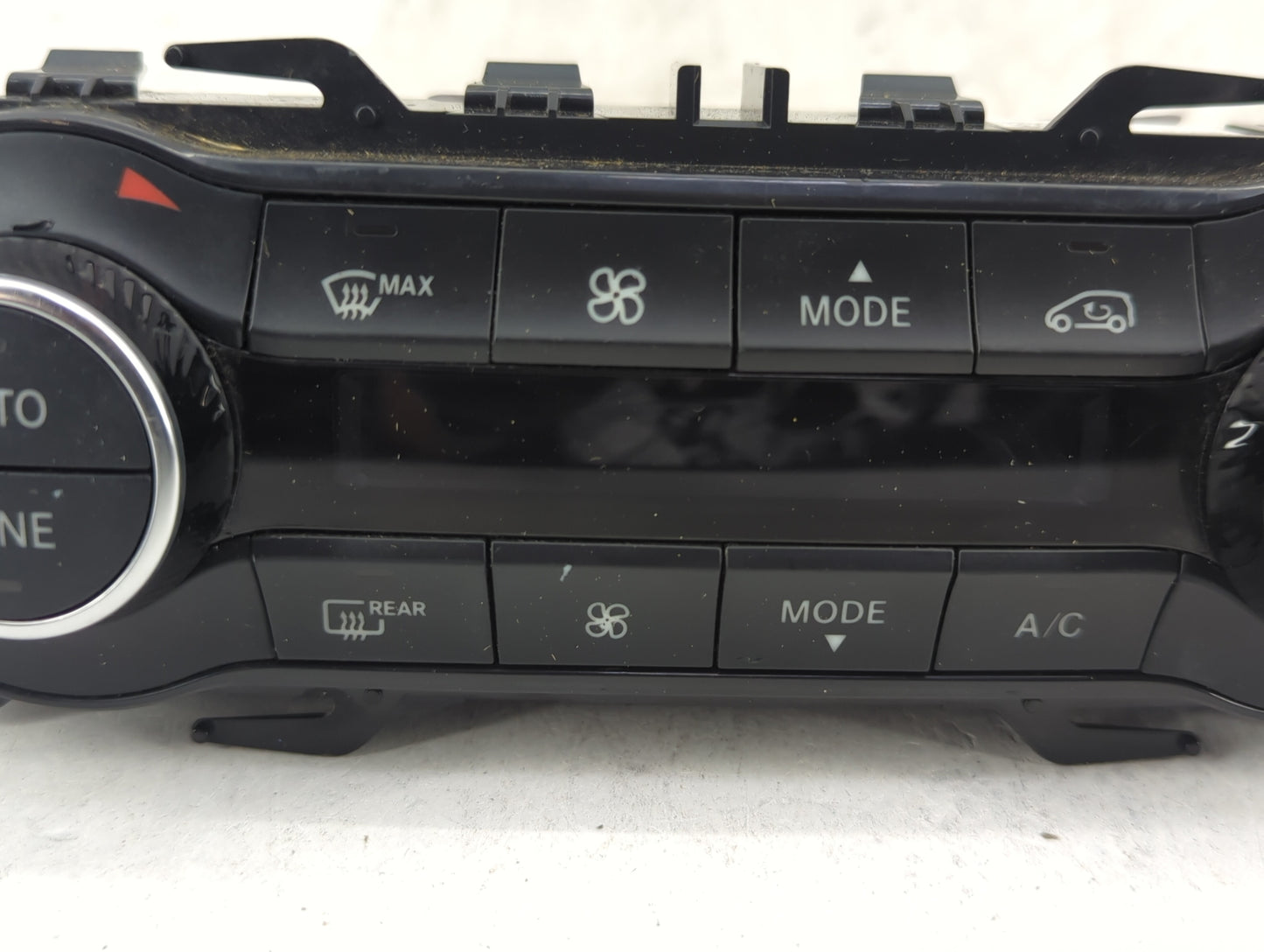 2018-2019 Infiniti Qx30 Climate Control Module Temperature AC/Heater Replacement P/N:A0919008201 A0919011201 Fits Fits 2018 