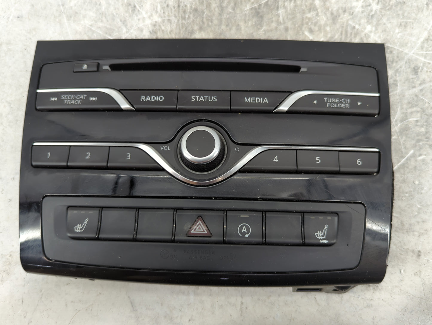 2017-2019 Infiniti Qx30 Radio AM FM Cd Player Receiver Replacement P/N:03528002101 A 091 905 65 00 Fits Fits 2017 2018 2019 