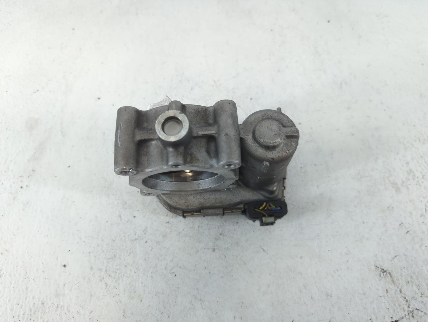 2017-2019 Infiniti Qx30 Throttle Body P/N:0 280 750 541 A 270 141 00 25 Fits Fits 2016 2017 2018 2019 OEM Used Auto Parts - 