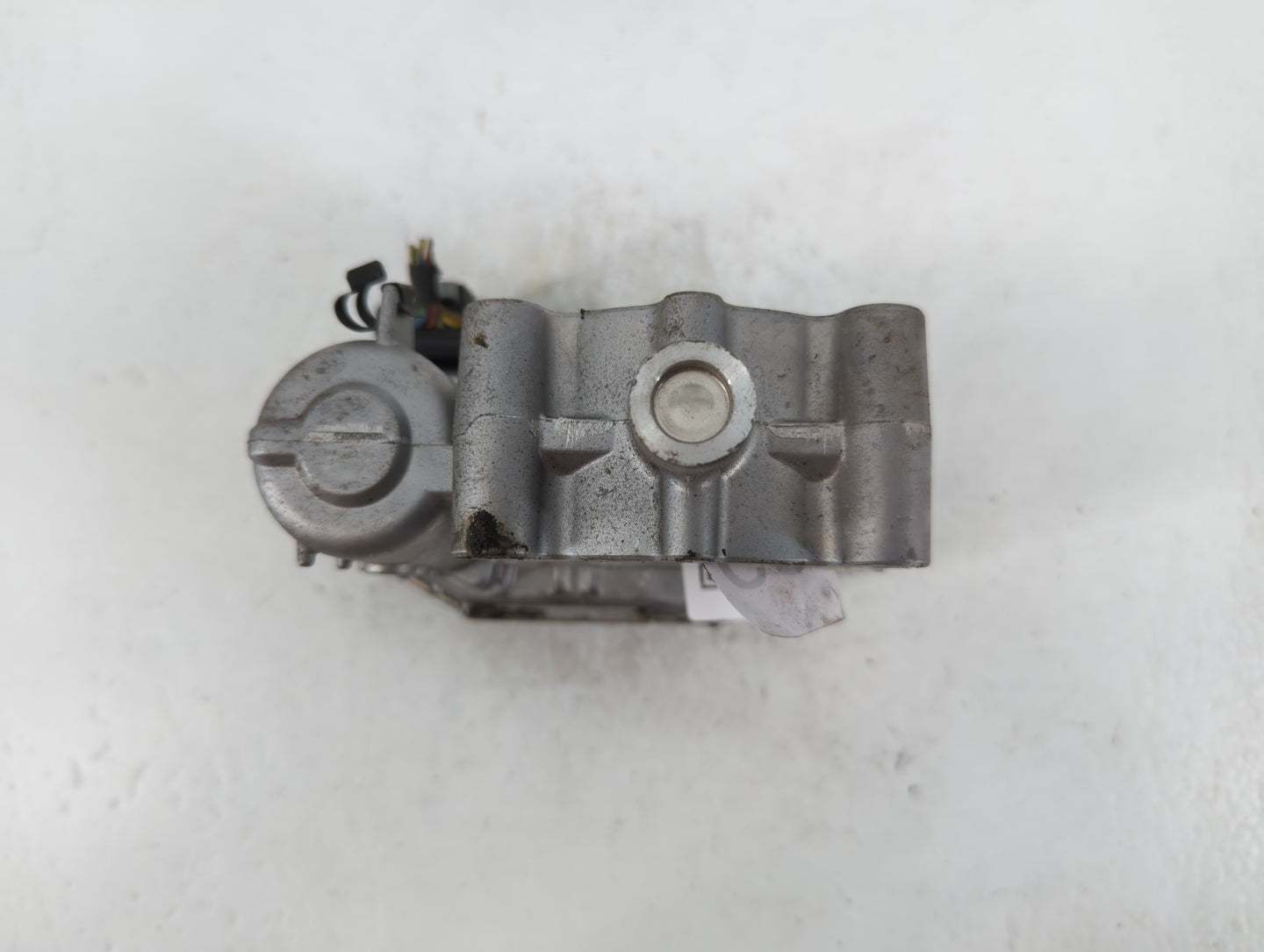 2017-2019 Infiniti Qx30 Throttle Body P/N:0 280 750 541 A 270 141 00 25 Fits Fits 2016 2017 2018 2019 OEM Used Auto Parts - 