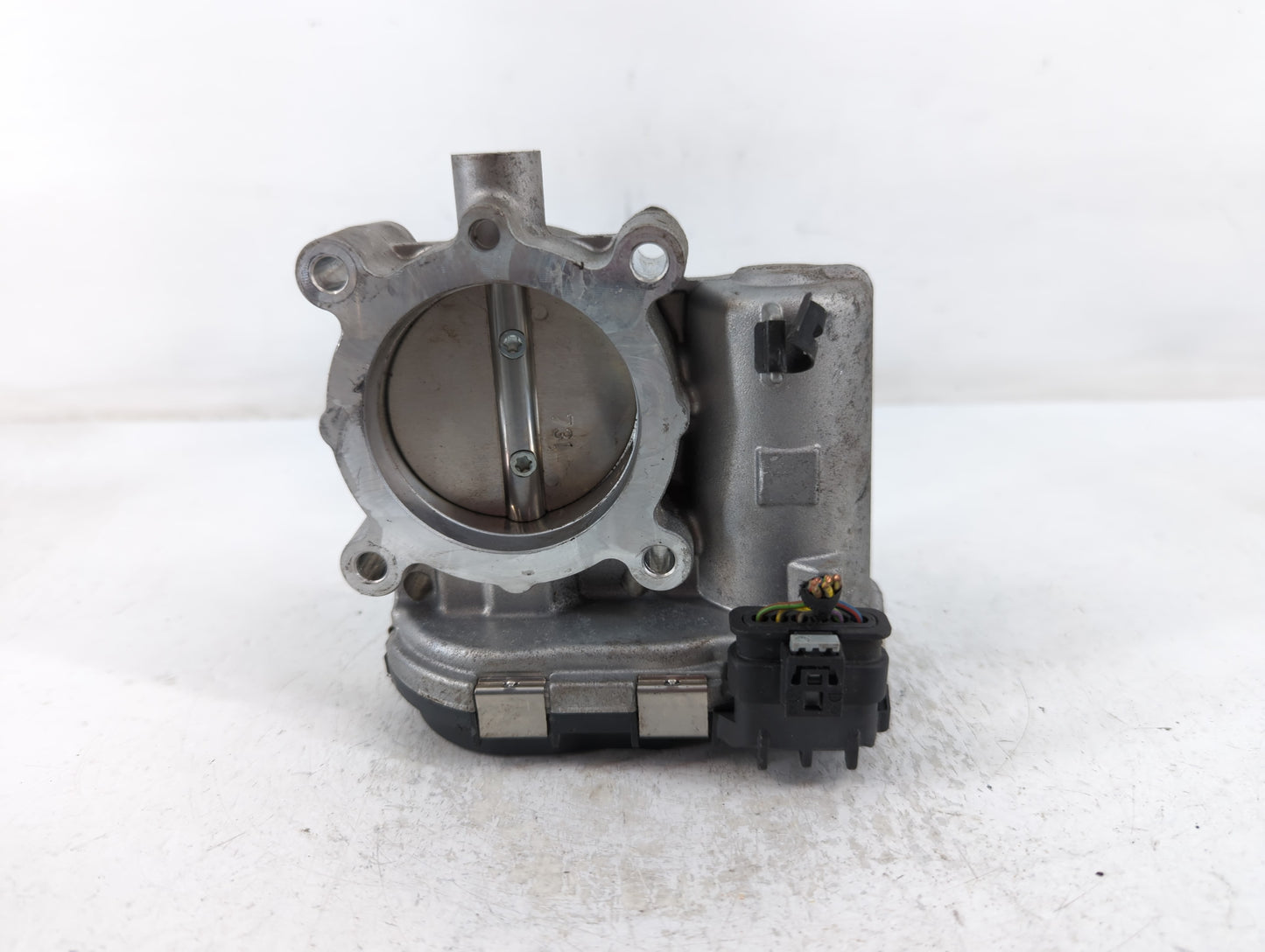 2017-2019 Infiniti Qx30 Throttle Body P/N:0 280 750 541 A 270 141 00 25 Fits Fits 2016 2017 2018 2019 OEM Used Auto Parts - 